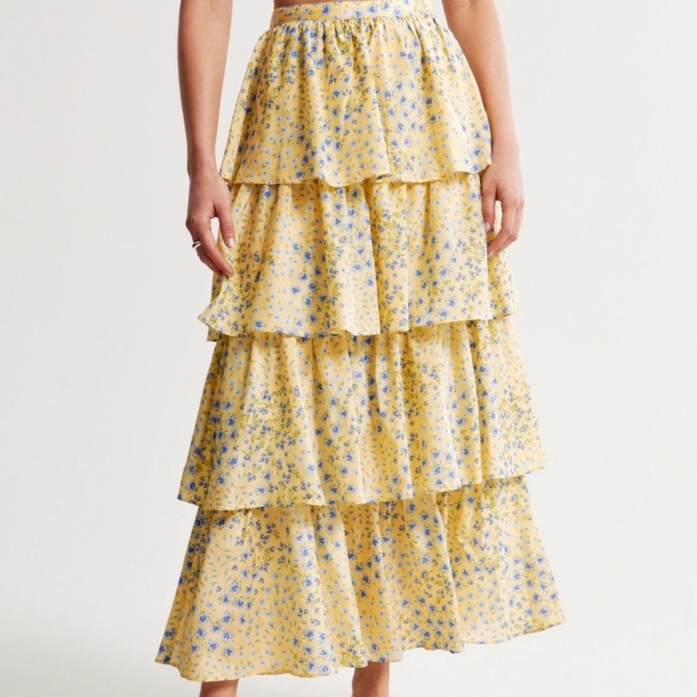 Abercrombie & Fitch Drama tiered maxi skirt in floral Yellow and Blue